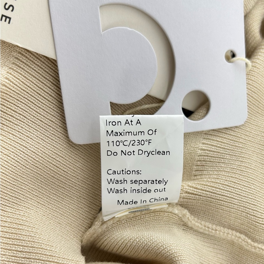 Commense Top Size Small - Picture 7 of 10